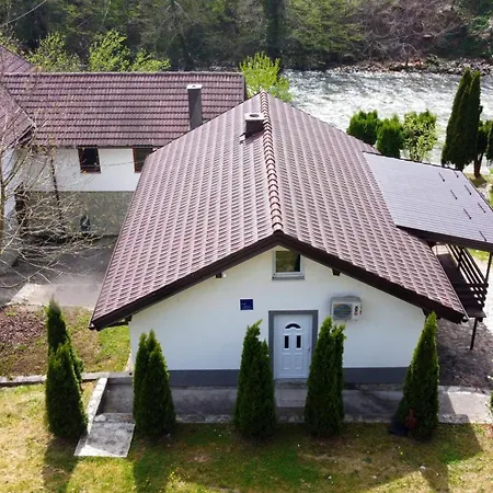 River House Tatil Evi