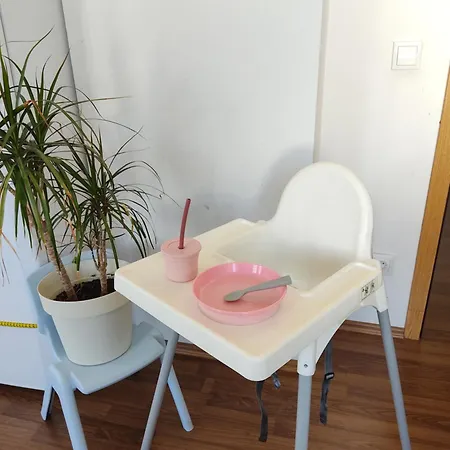 River House 度假居 亚伊采