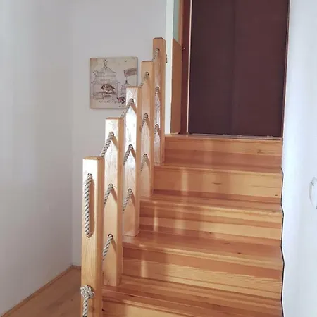 River House Nyaraló