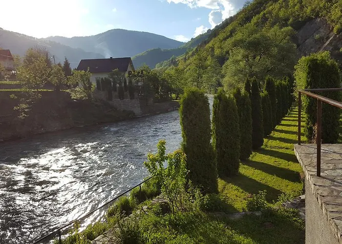 River House 度假居