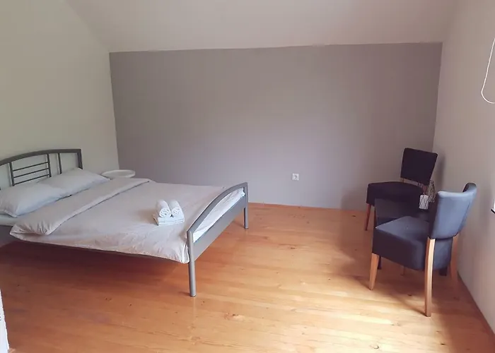 River House 度假居 *